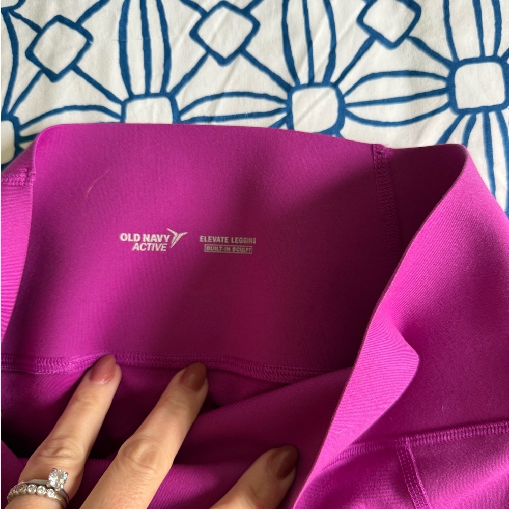Old Navy Active Fuchsia Leggings